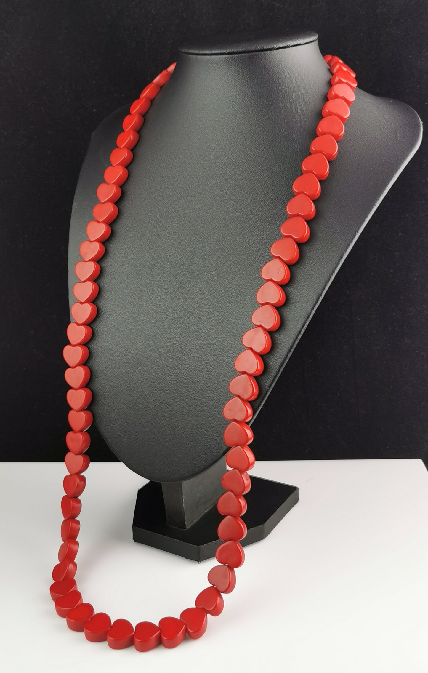 Vintage 90s plastic heart bead necklace
