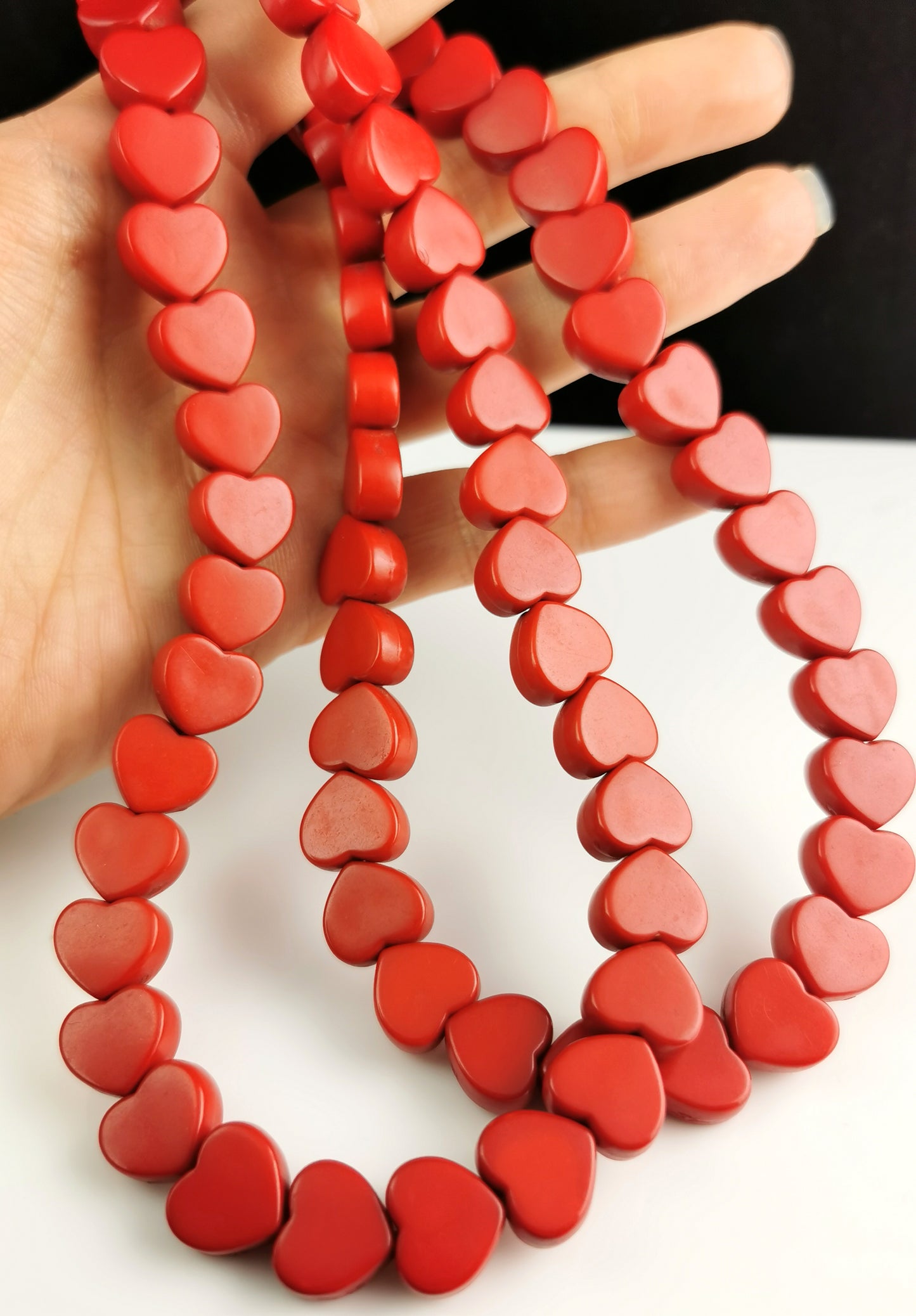 Vintage 90s plastic heart bead necklace