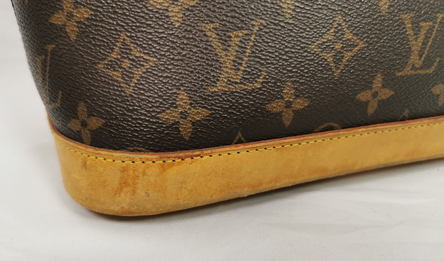 Vintage Louis Vuitton Alma MM handbag, top handle, 1998