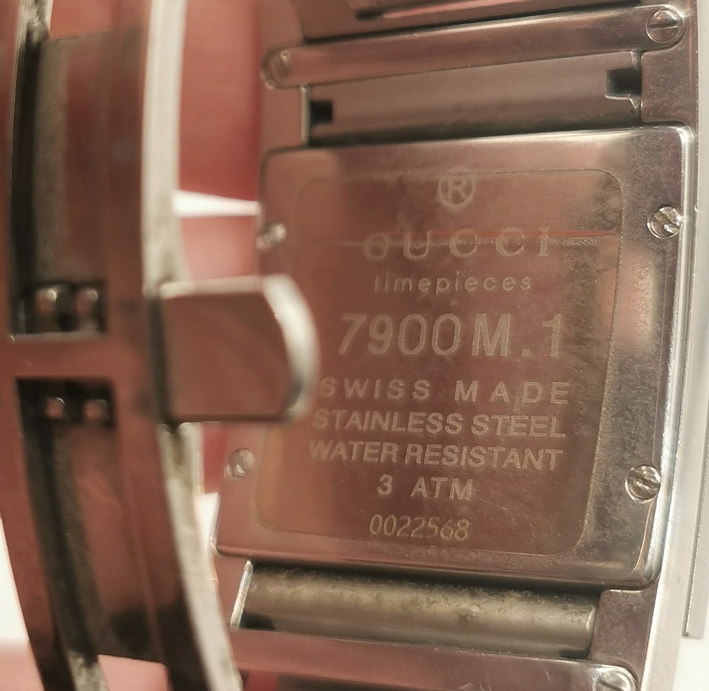 Gucci 7900M.1 stainless steel wristwatch, bracelet strap