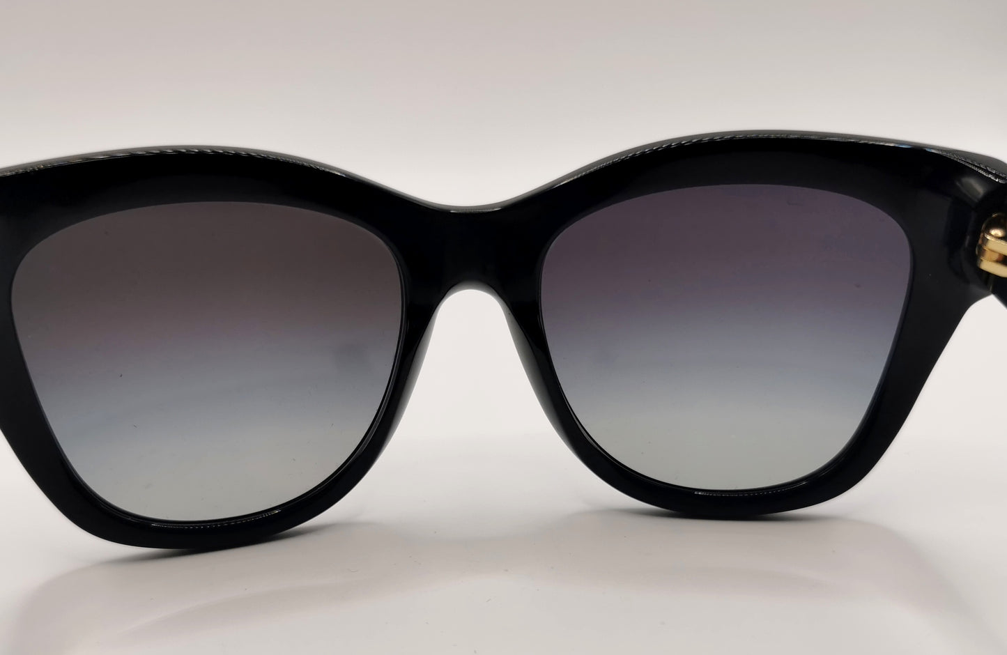 Dolce and Gabbana ladies sunglasses, black, gradient lense
