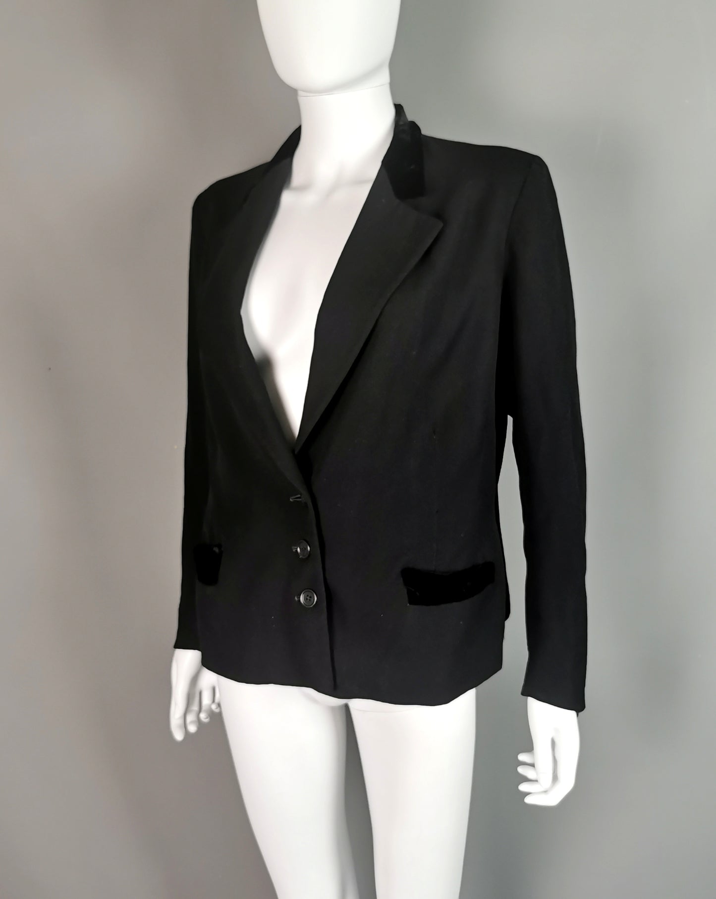 Vintage 1940s ladies tailored blazer
