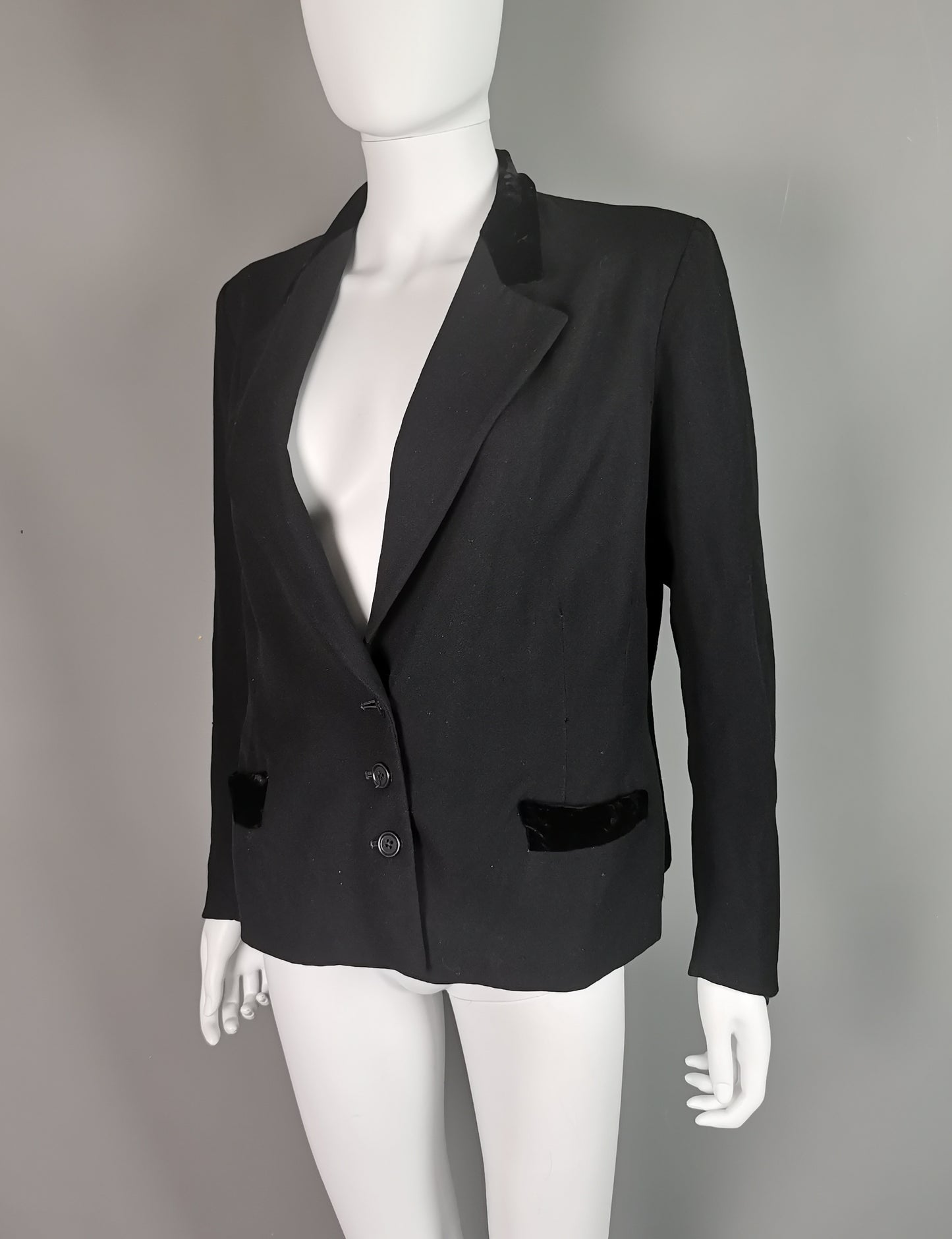 Vintage 1940s ladies tailored blazer