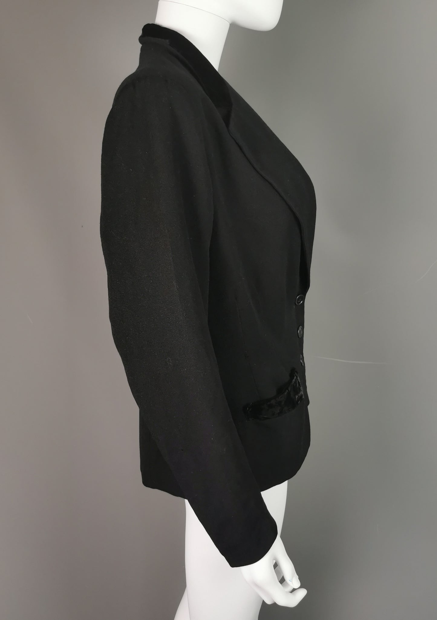 Vintage 1940s ladies tailored blazer