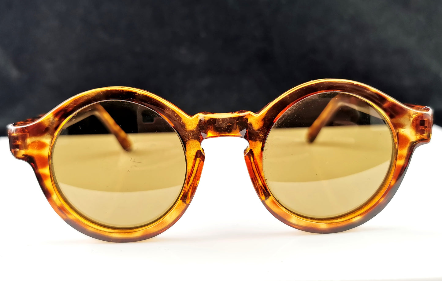 Vintage retro style round frame sunglasses, Linda Farrow, Faux tortoiseshell
