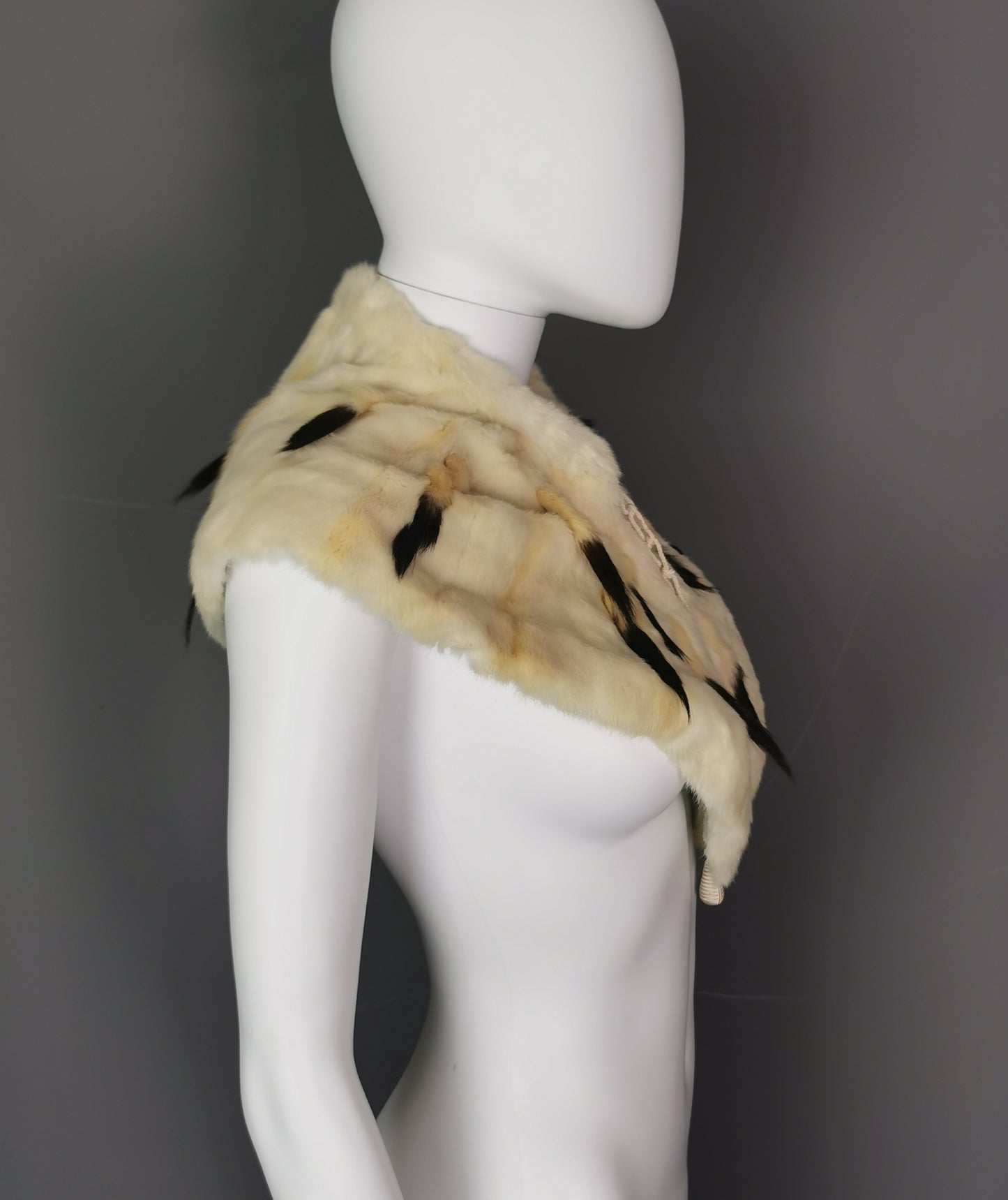 Antique Victorian ermine fur capelet, cape