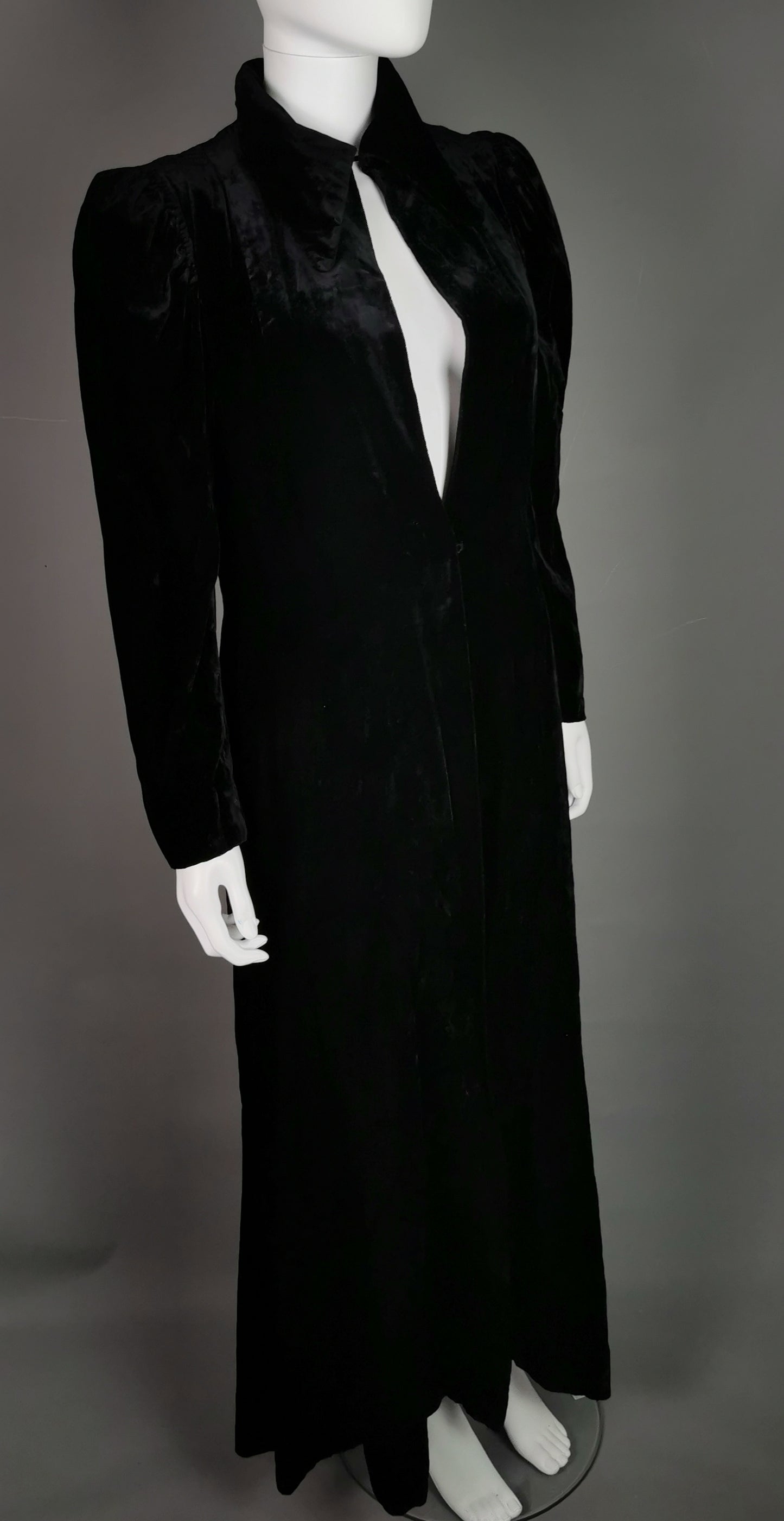Vintage Art Deco Black velvet opera coat, jacket