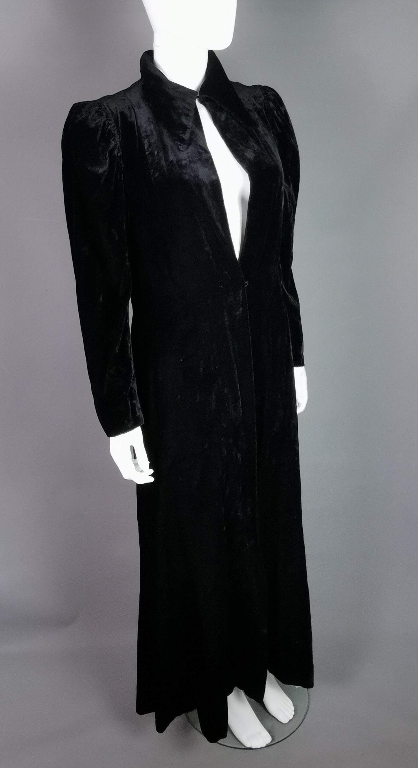Vintage Art Deco Black velvet opera coat, jacket