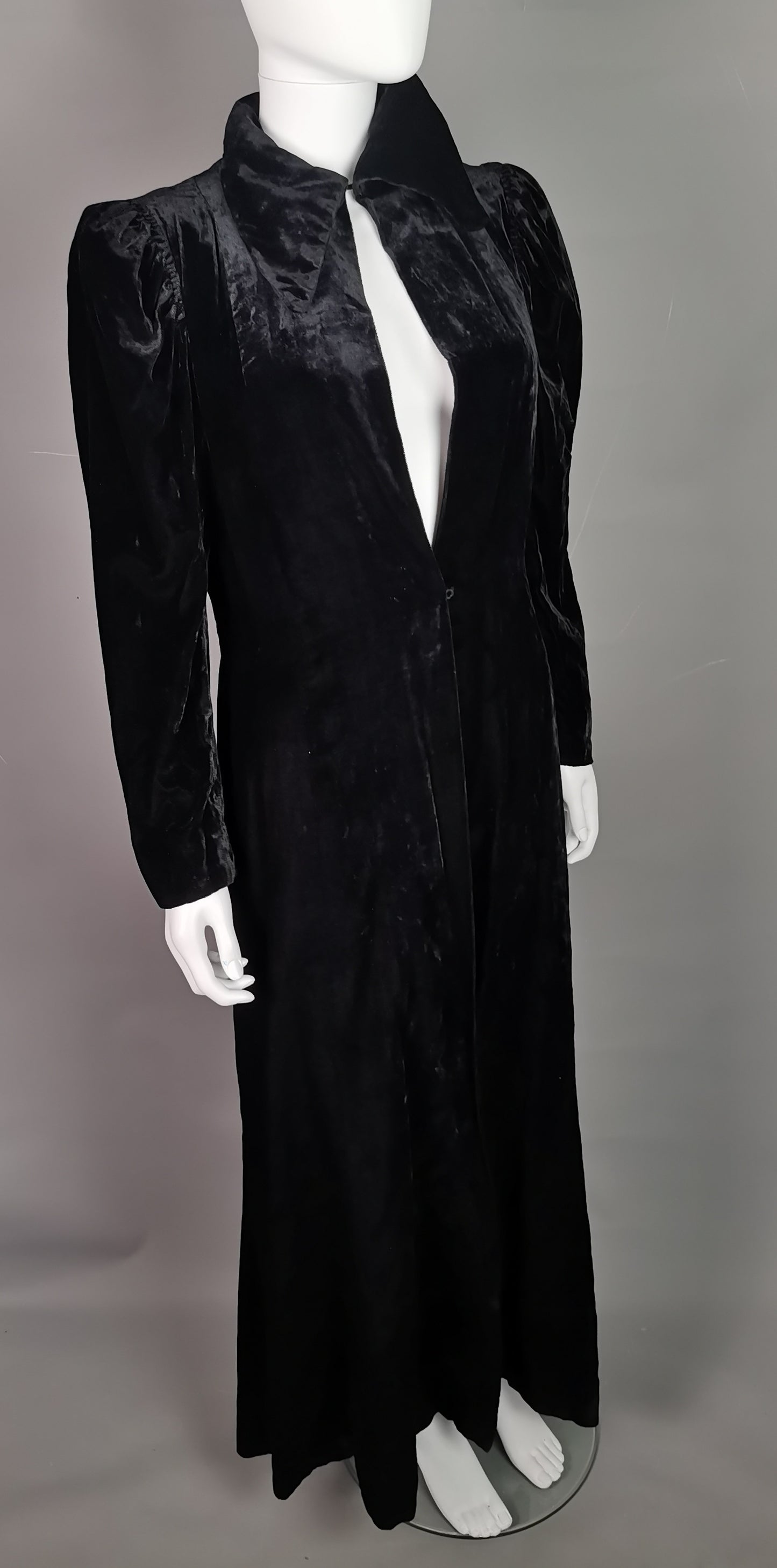 Vintage Art Deco Black velvet opera coat, jacket