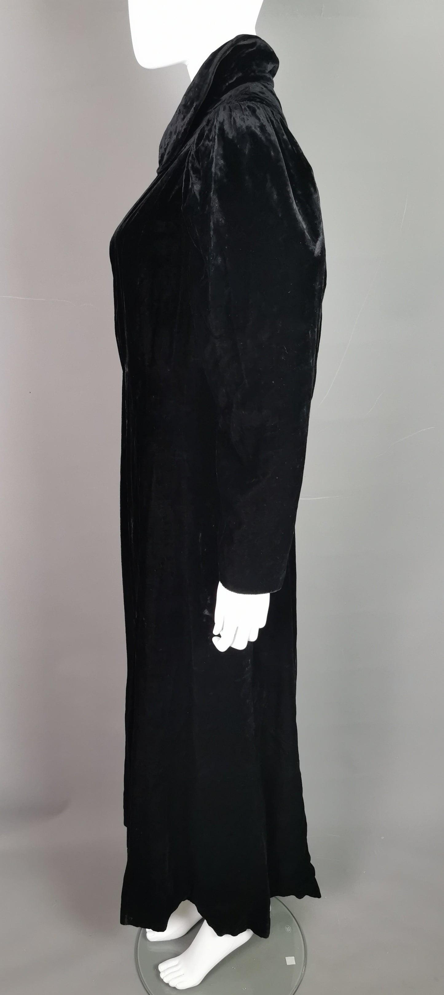 Vintage Art Deco Black velvet opera coat, jacket