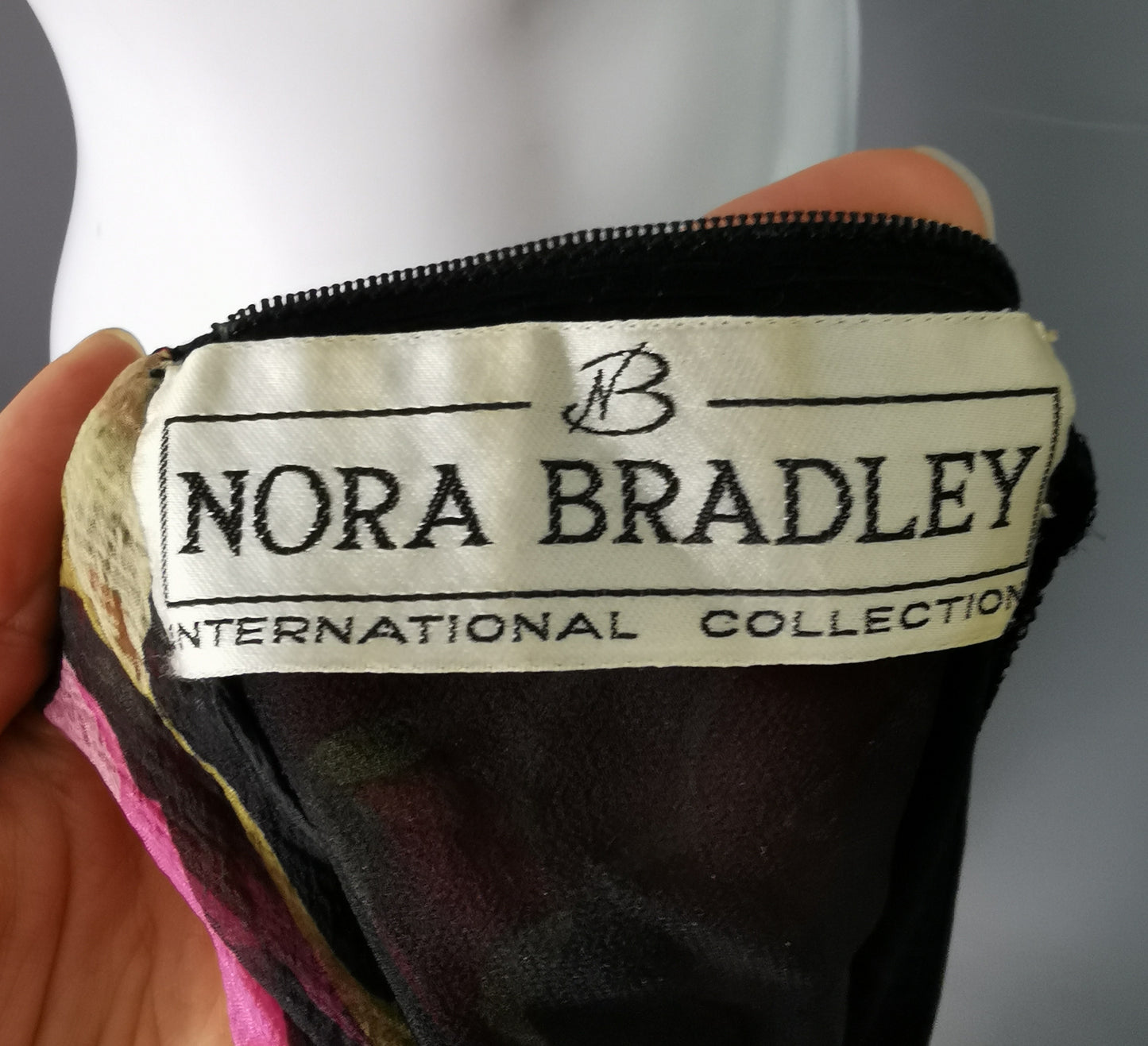 Vintage 70s silk Georgette floral print dress