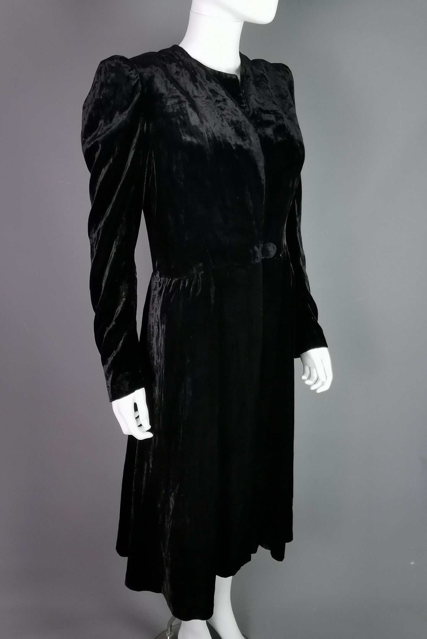 Vintage Art Deco black velvet opera coat, jacket