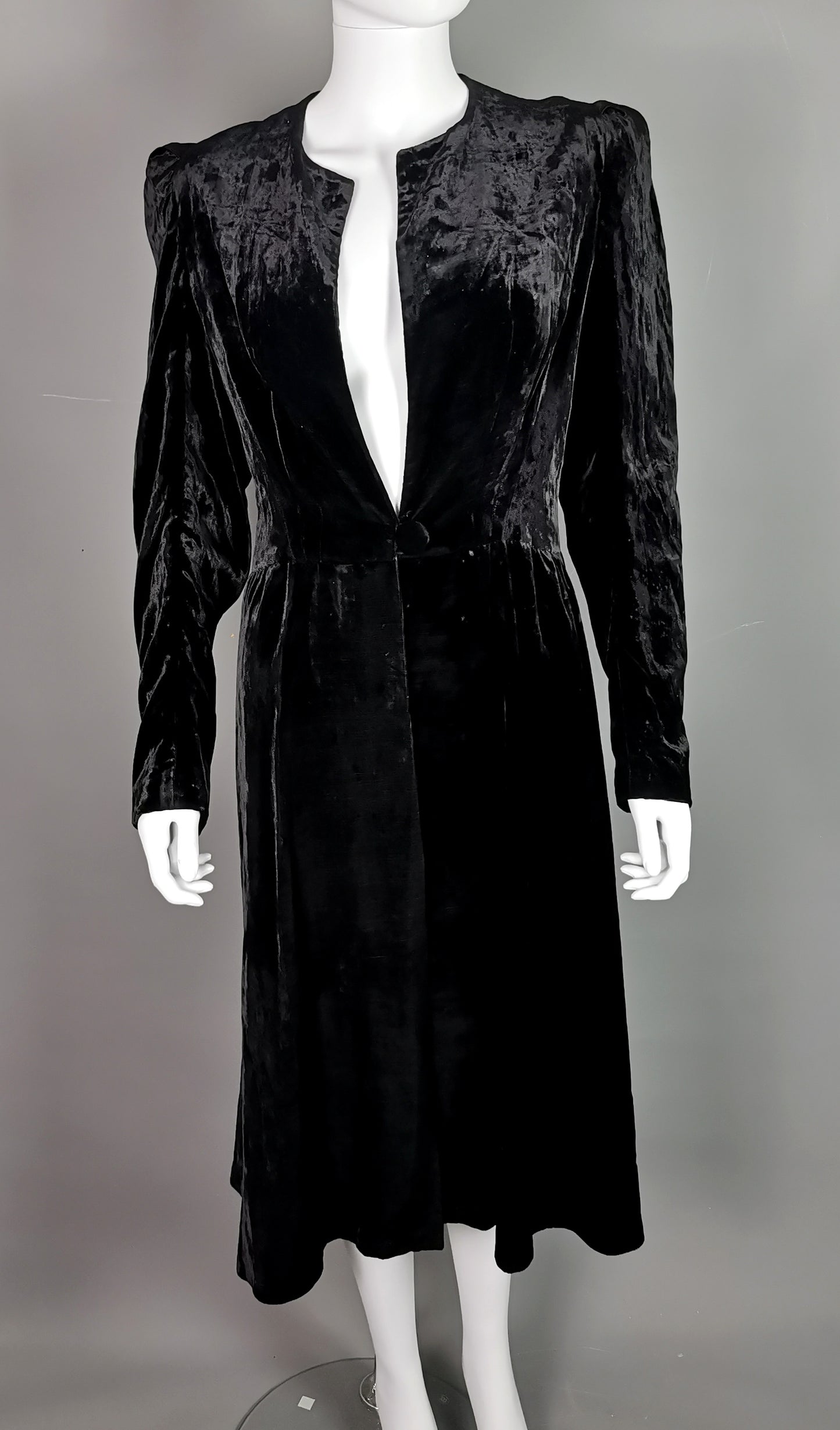 Vintage Art Deco black velvet opera coat, jacket