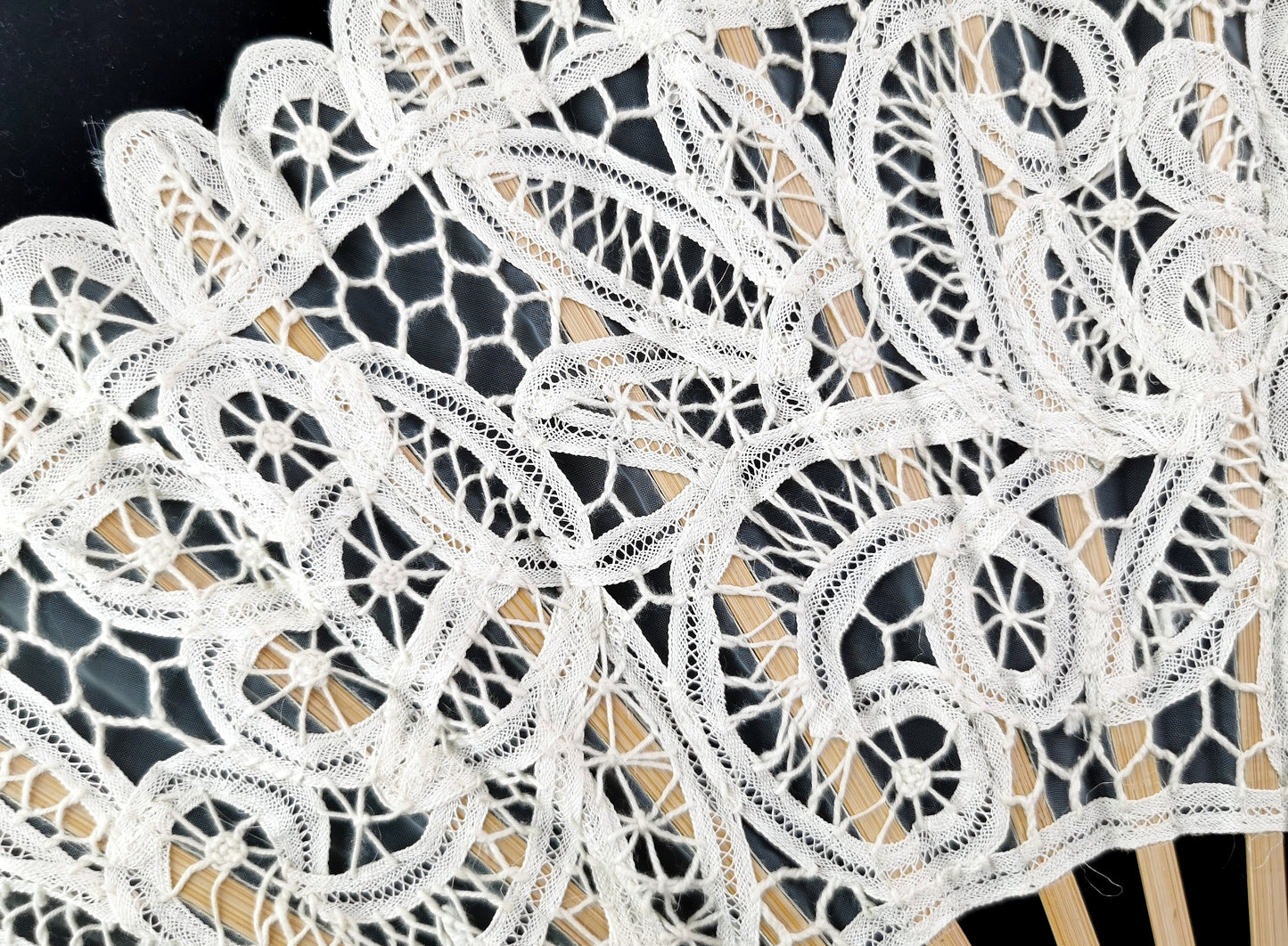Vintage lace and wood hand fan, large