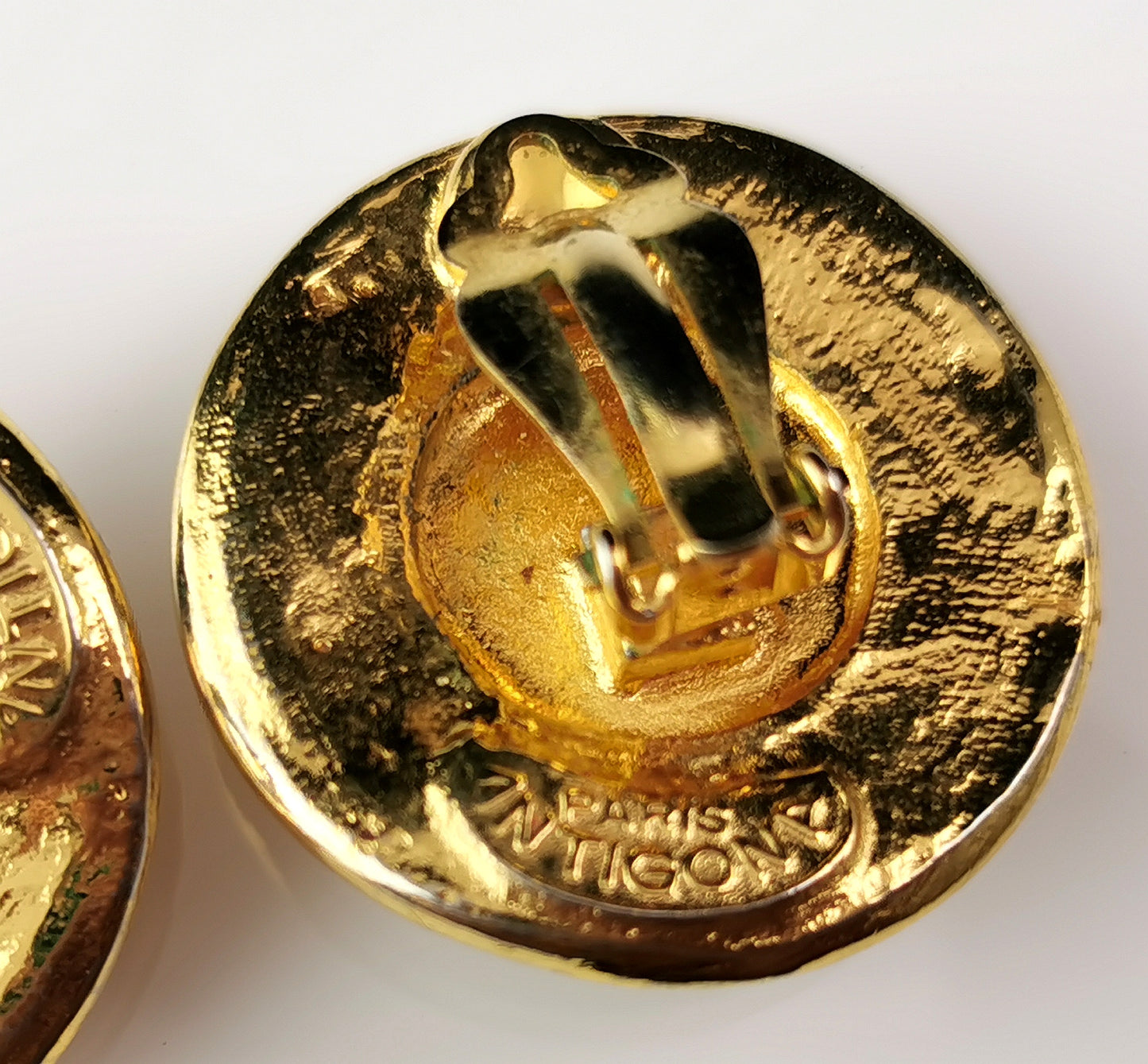 Vintage 80s French clip on earrings, Gold tone, Faux agate, Antigona Paris