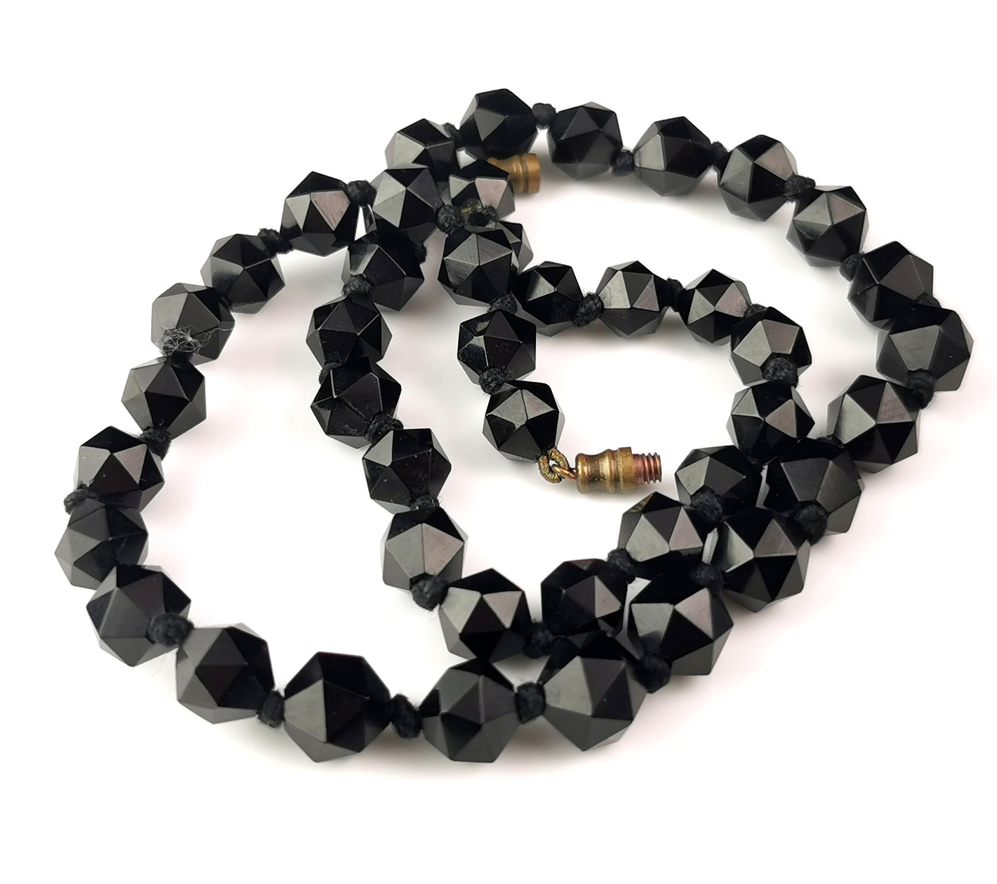 Antique Art Deco Whitby Jet bead necklace