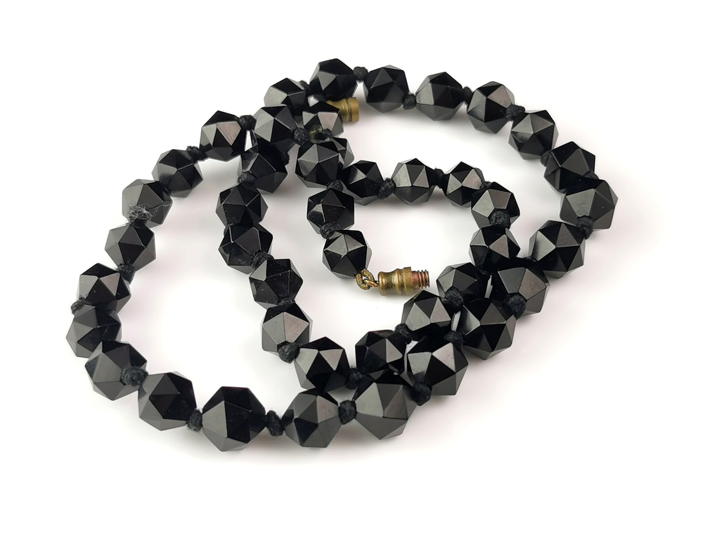 Antique Art Deco Whitby Jet bead necklace