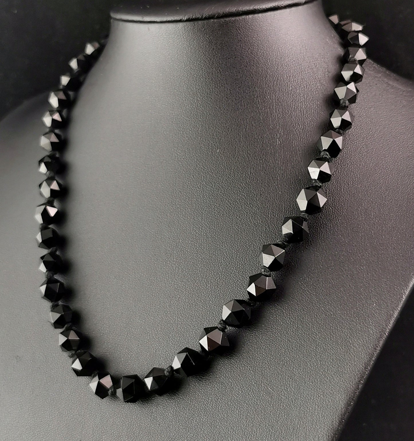 Antique Art Deco Whitby Jet bead necklace