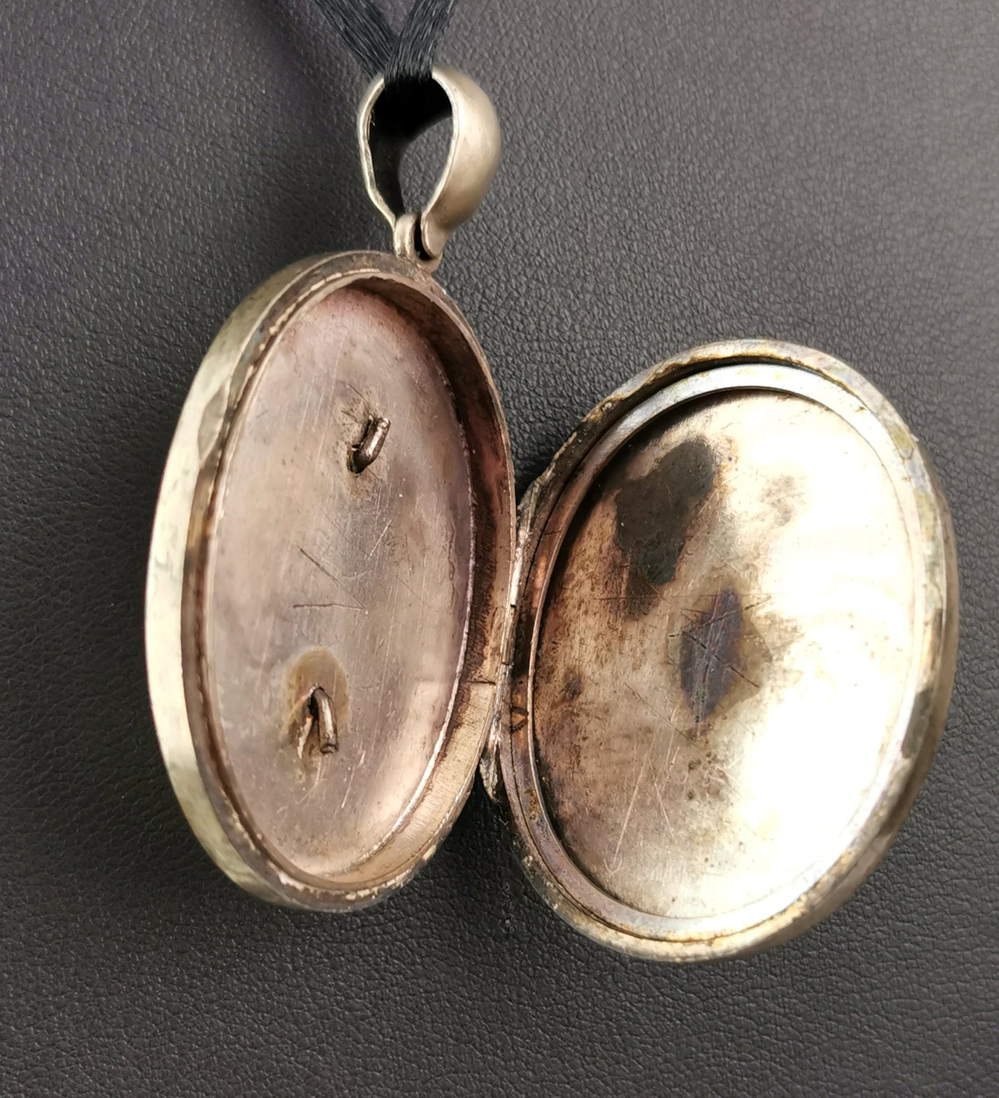 Antique Victorian AEI locket pendant, Silver plated