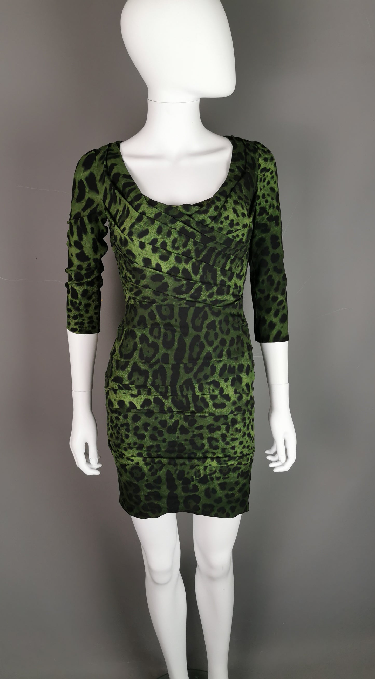 Dolce and Gabbana green leopard print silk bodycon dress, NWTdress