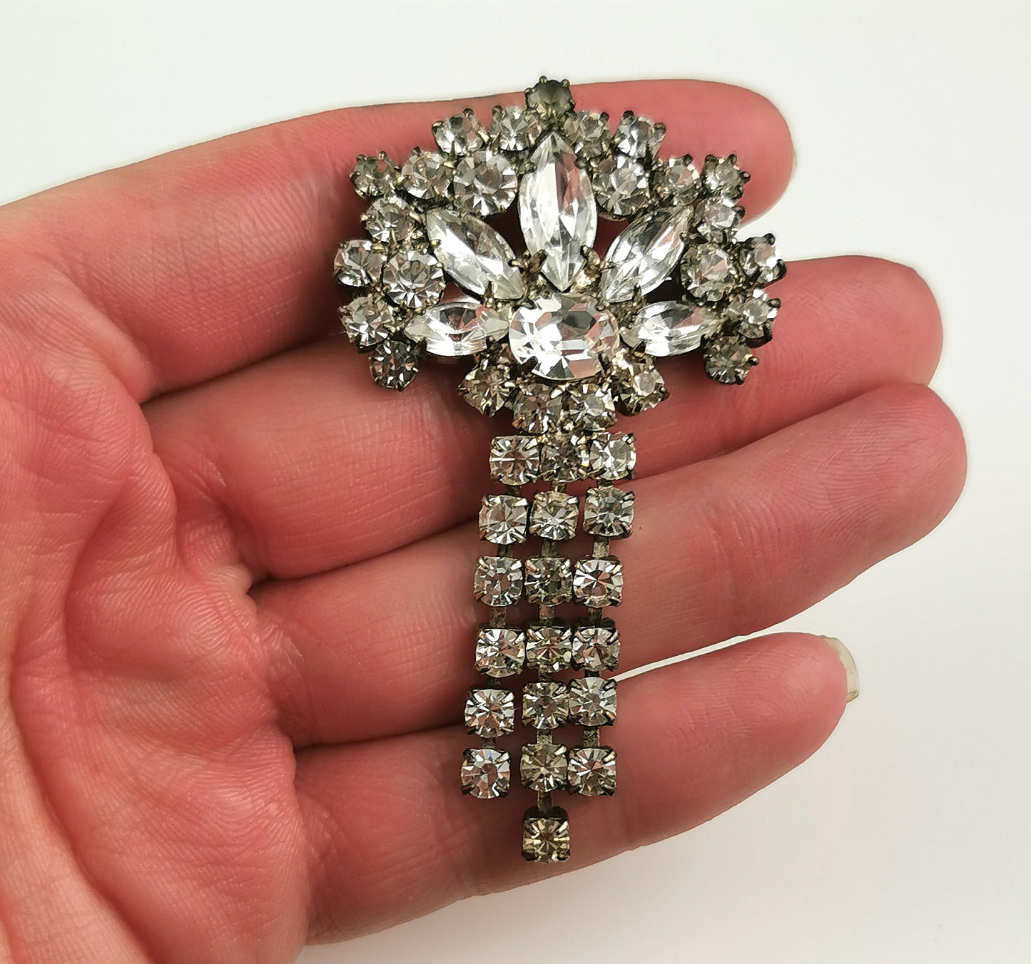 Vintage Sparkly diamanté dangle brooch