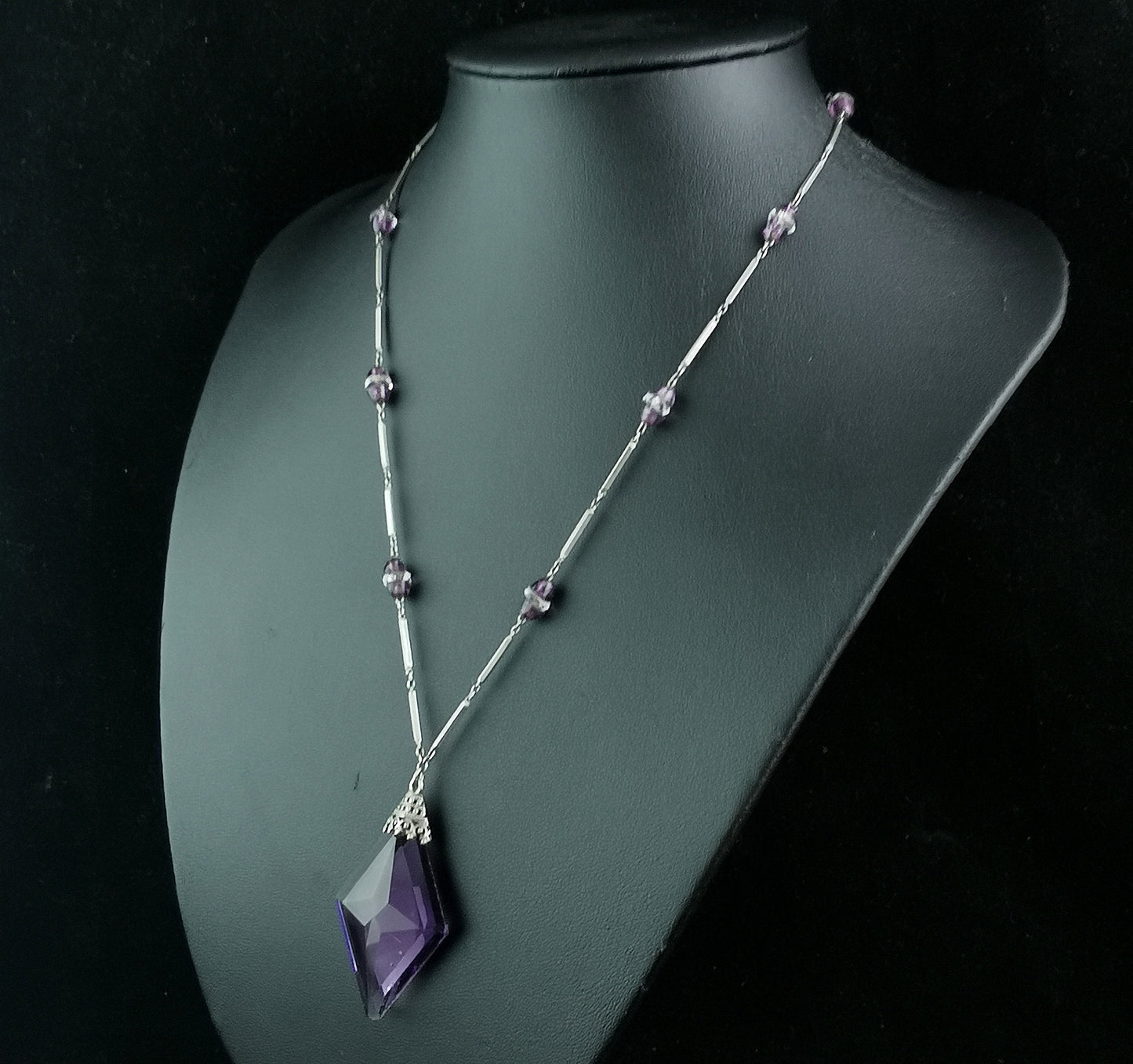 Vintage Art Deco Amethyst glass drop pendant necklace