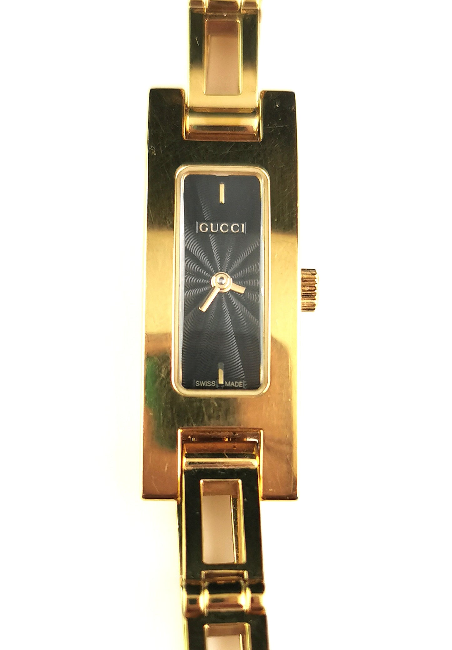 Gucci 3900l ladies gold plated wristwatch, boxed
