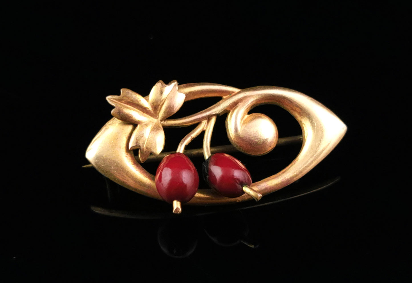 Antique Art Nouveau gilt Berry brooch