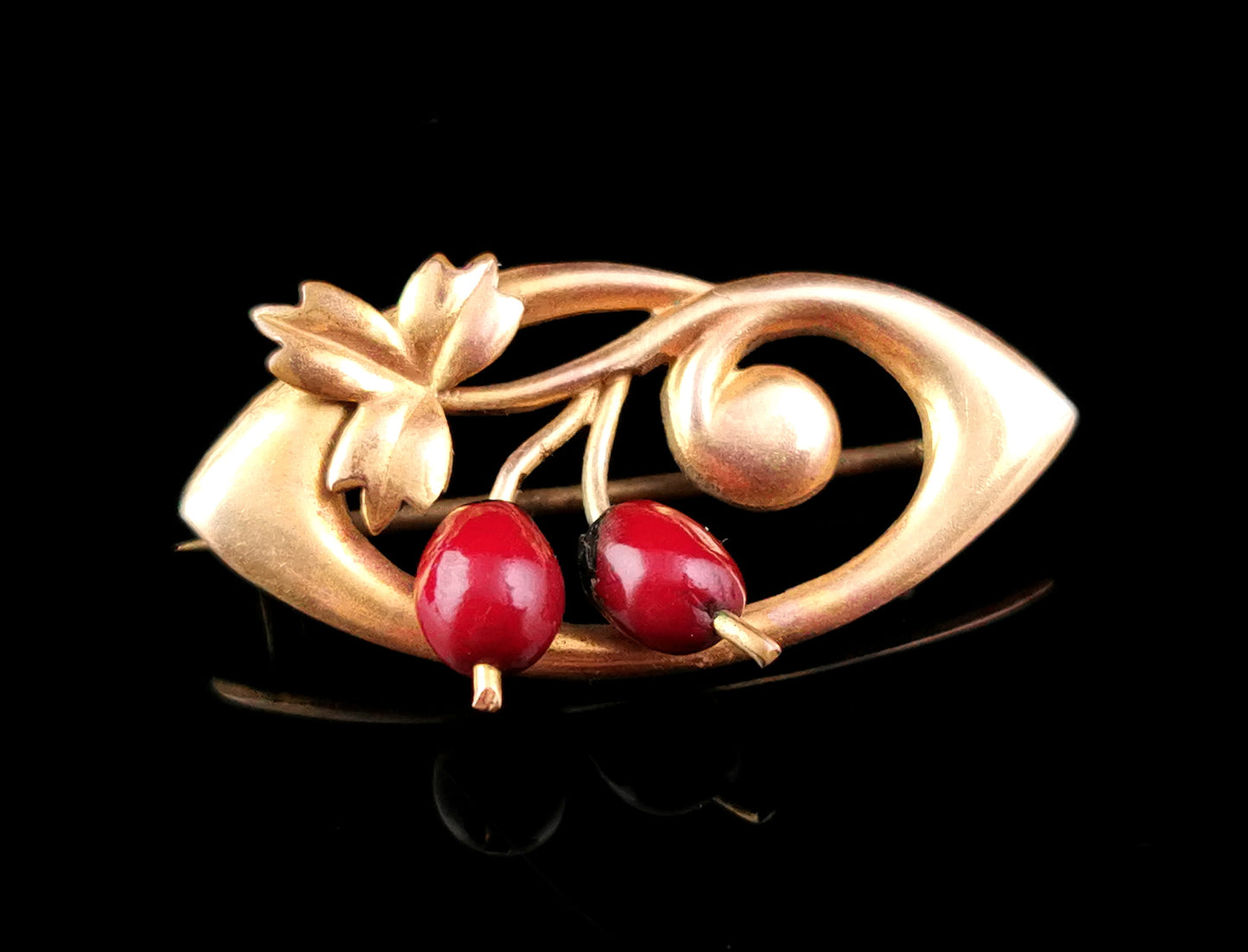 Antique Art Nouveau gilt Berry brooch