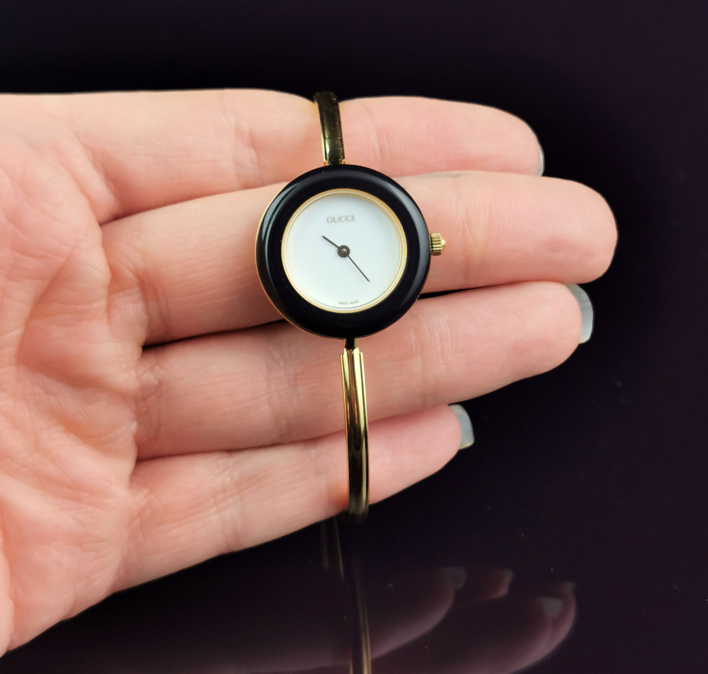Vintage Gucci 11/12.2 ladies gold plated wristwatch, bracelet strap, changeable bezels