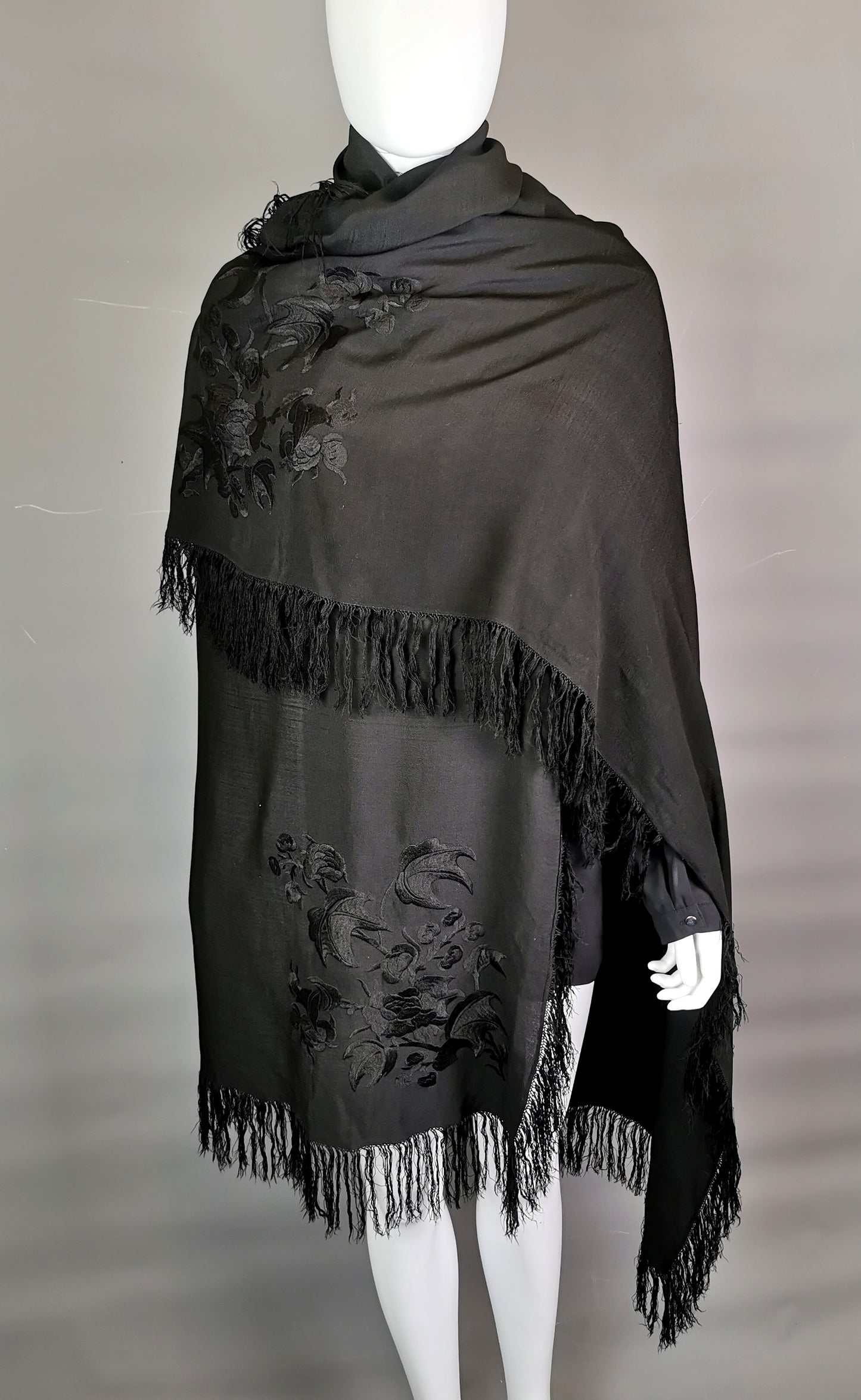 Vintage Art Deco black crepe silk shawl floral