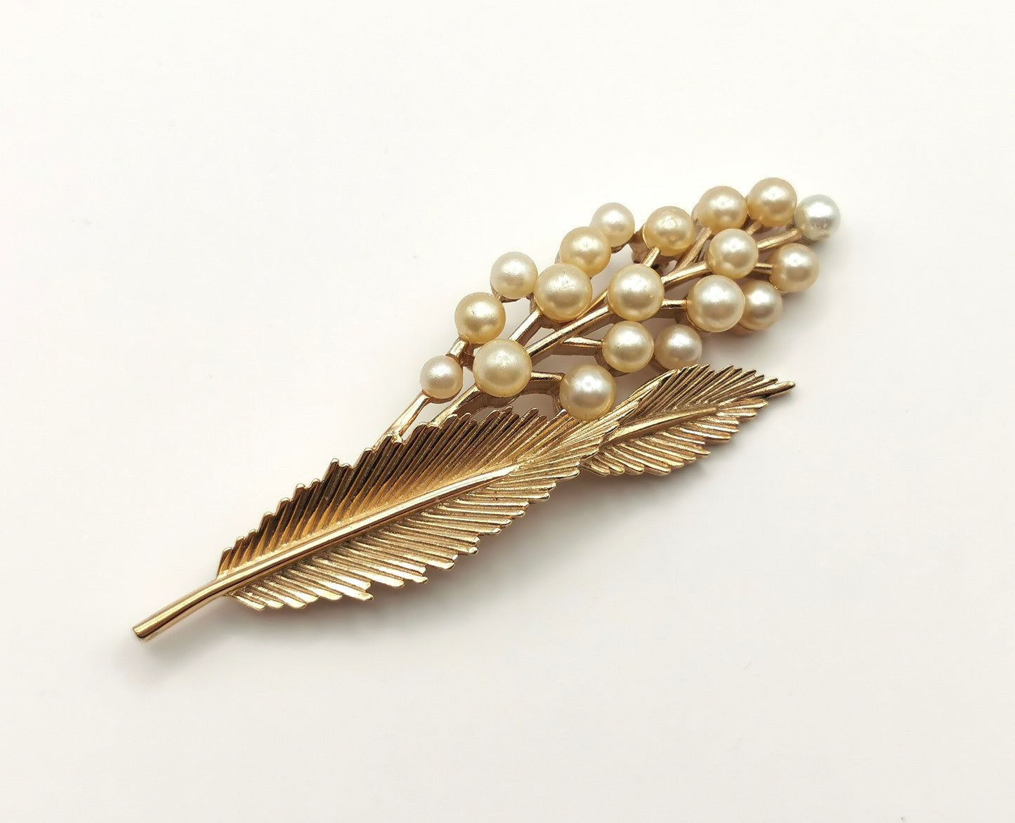 Vintage Trifari faux pearl spray brooch, Gold tone