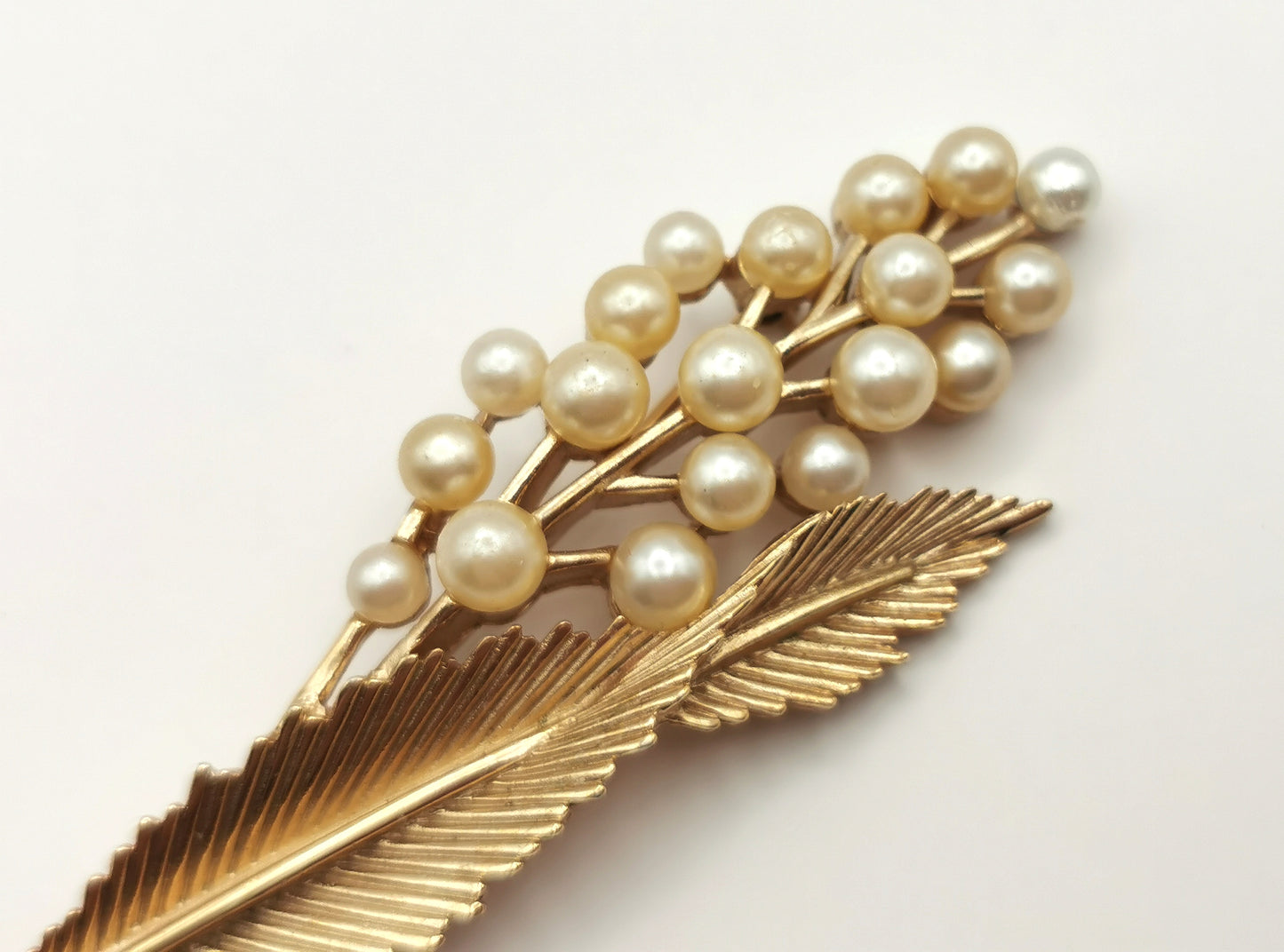 Vintage Trifari faux pearl spray brooch, Gold tone