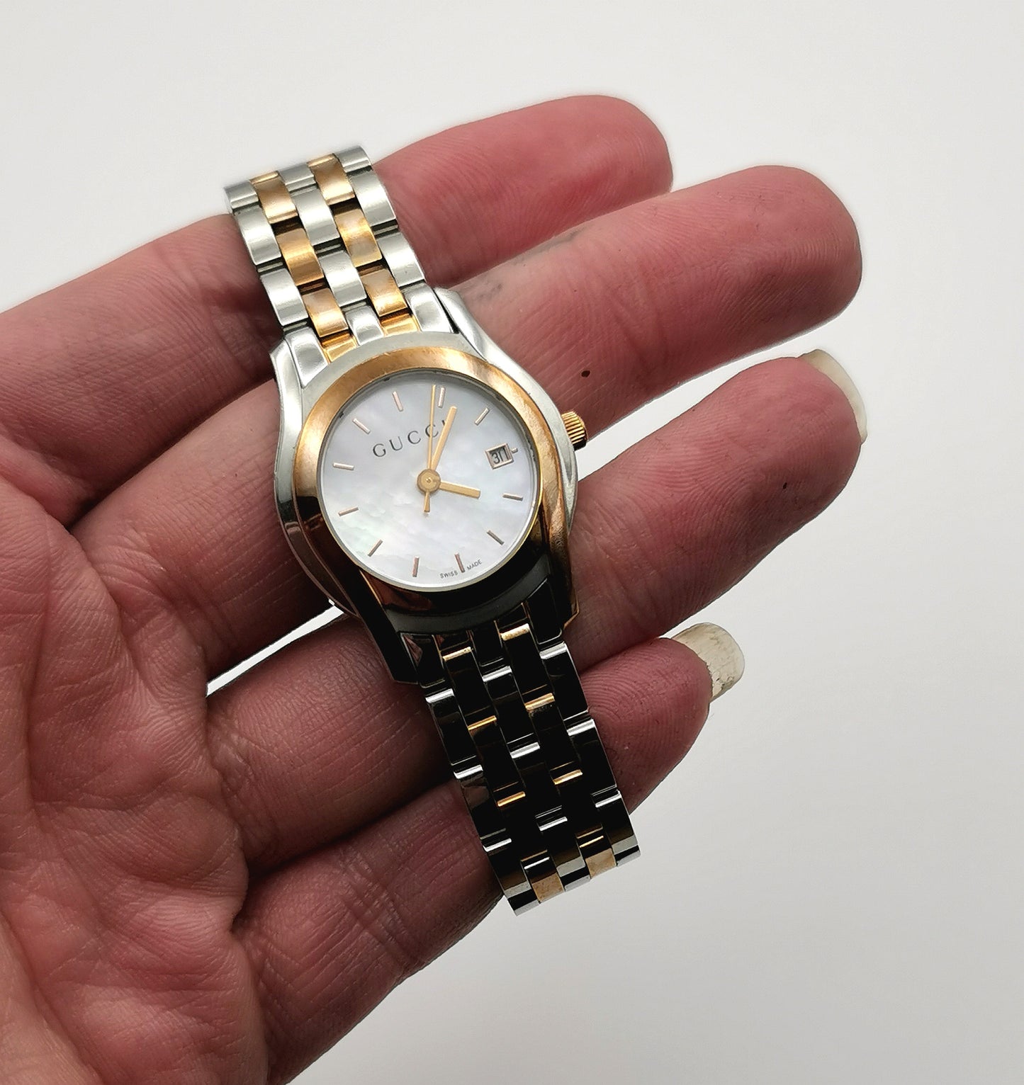 Gucci 5500L Ladies wristwatch, Stainless steel and gold plated