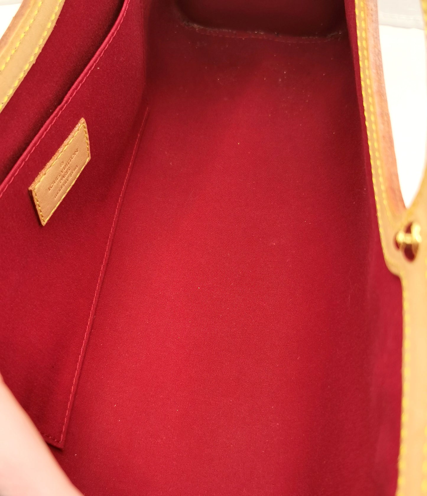 Louis Vuitton Roxbury Drive handbag, Pomme D'amour, Red Vernis leather