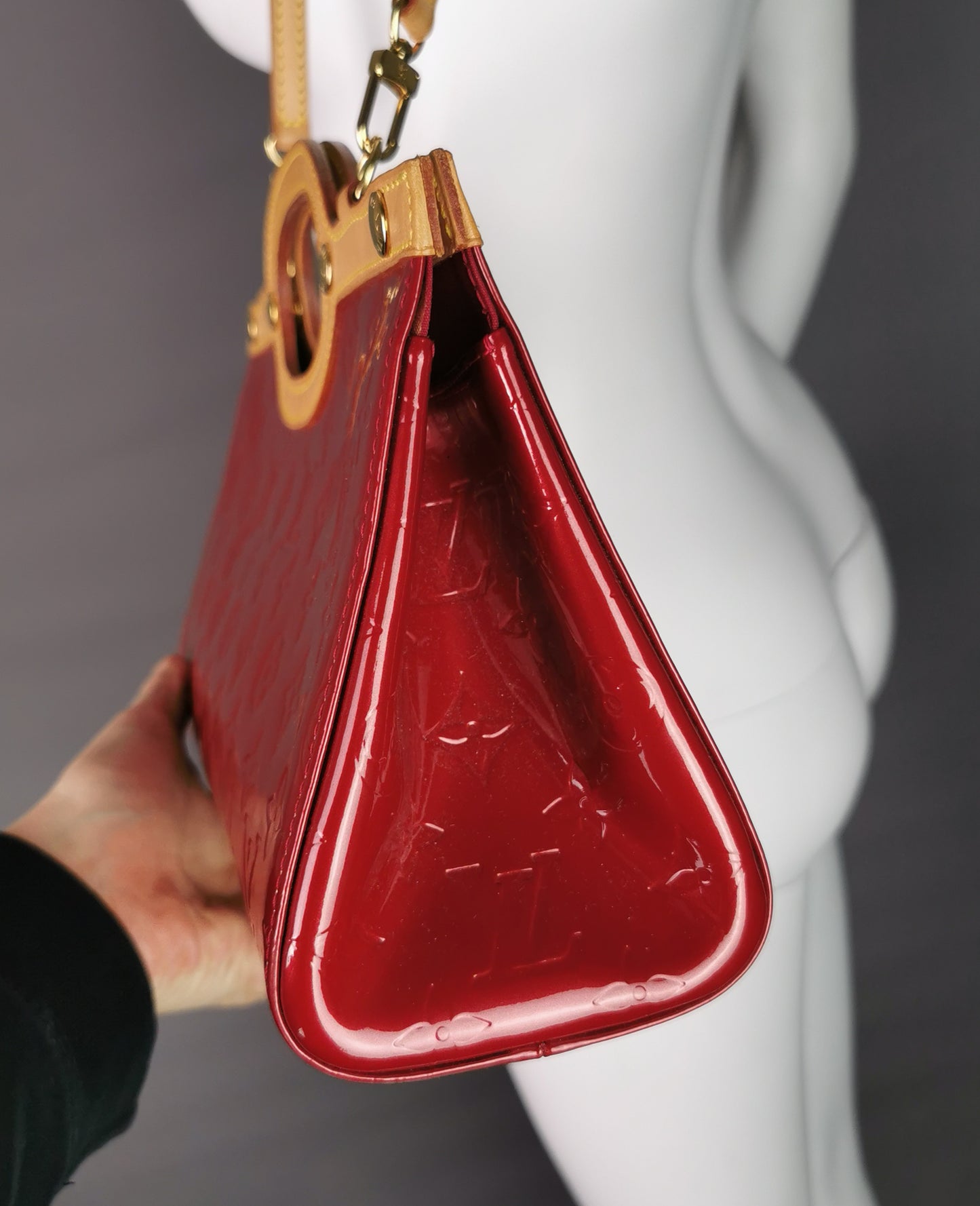 Louis Vuitton Roxbury Drive handbag, Pomme D'amour, Red Vernis leather