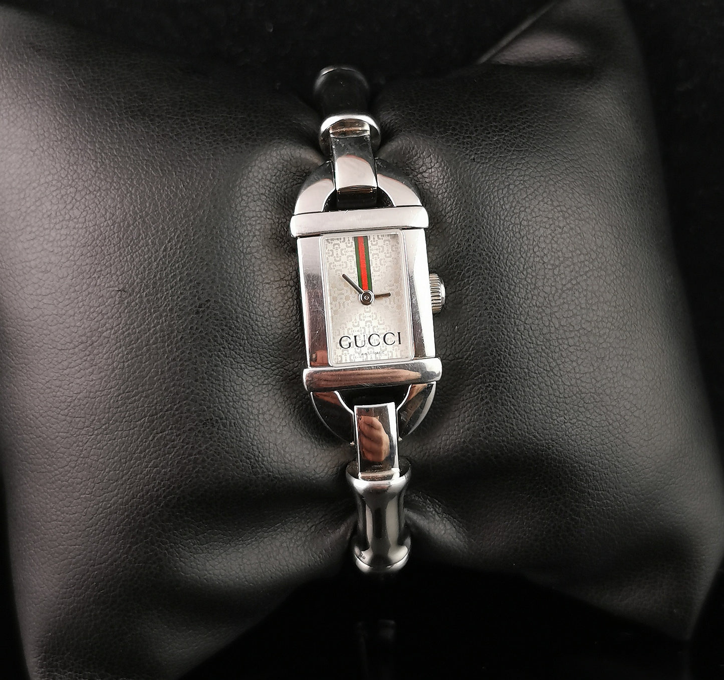 Vintage Gucci 6800l ladies wristwatch, Bamboo bangle strap