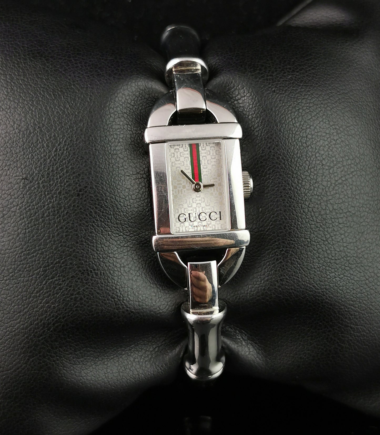 Vintage Gucci 6800l ladies wristwatch, Bamboo bangle strap