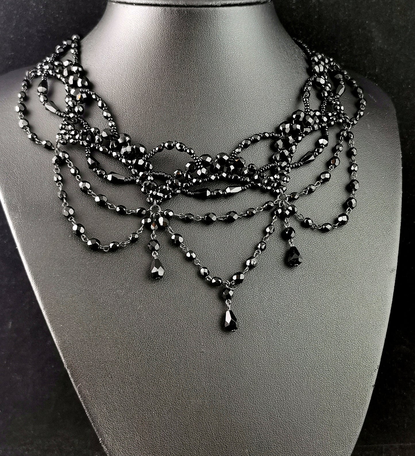 Vintage beaded bib necklace, choker, Art Deco