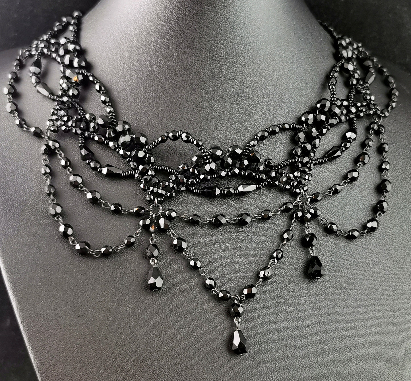 Vintage beaded bib necklace, choker, Art Deco