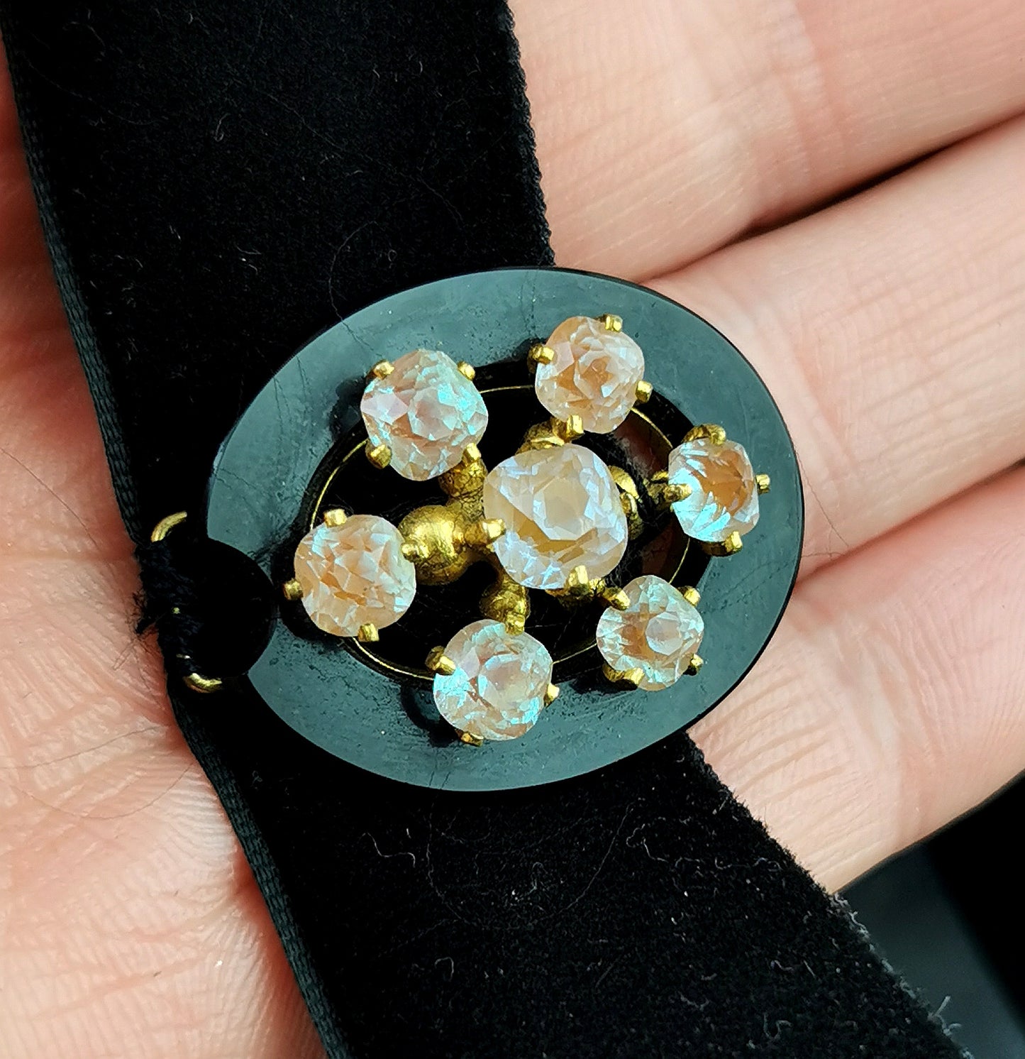 Antique Saphiret flower choker necklace, Black velvet