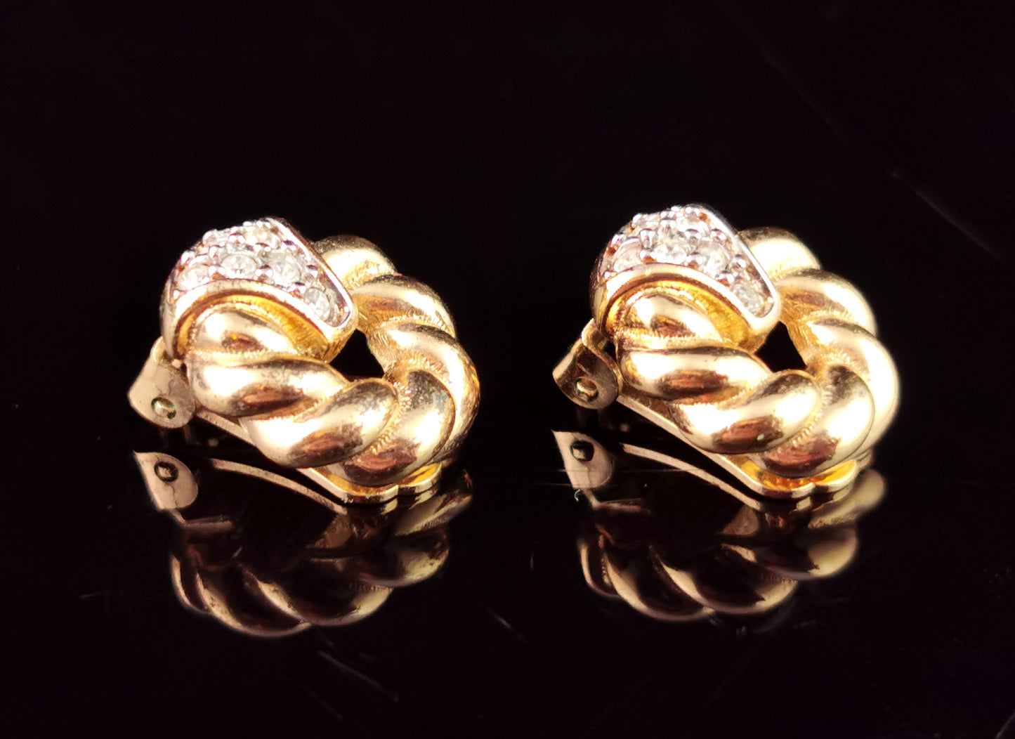 Vintage Burberry  clip on earrings, Gold tone, Diamante