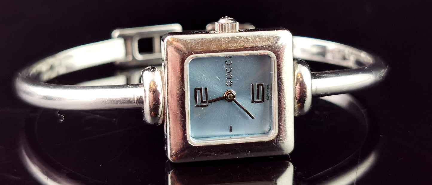 Vintage Gucci 1900l ladies wristwatch, bangle strap