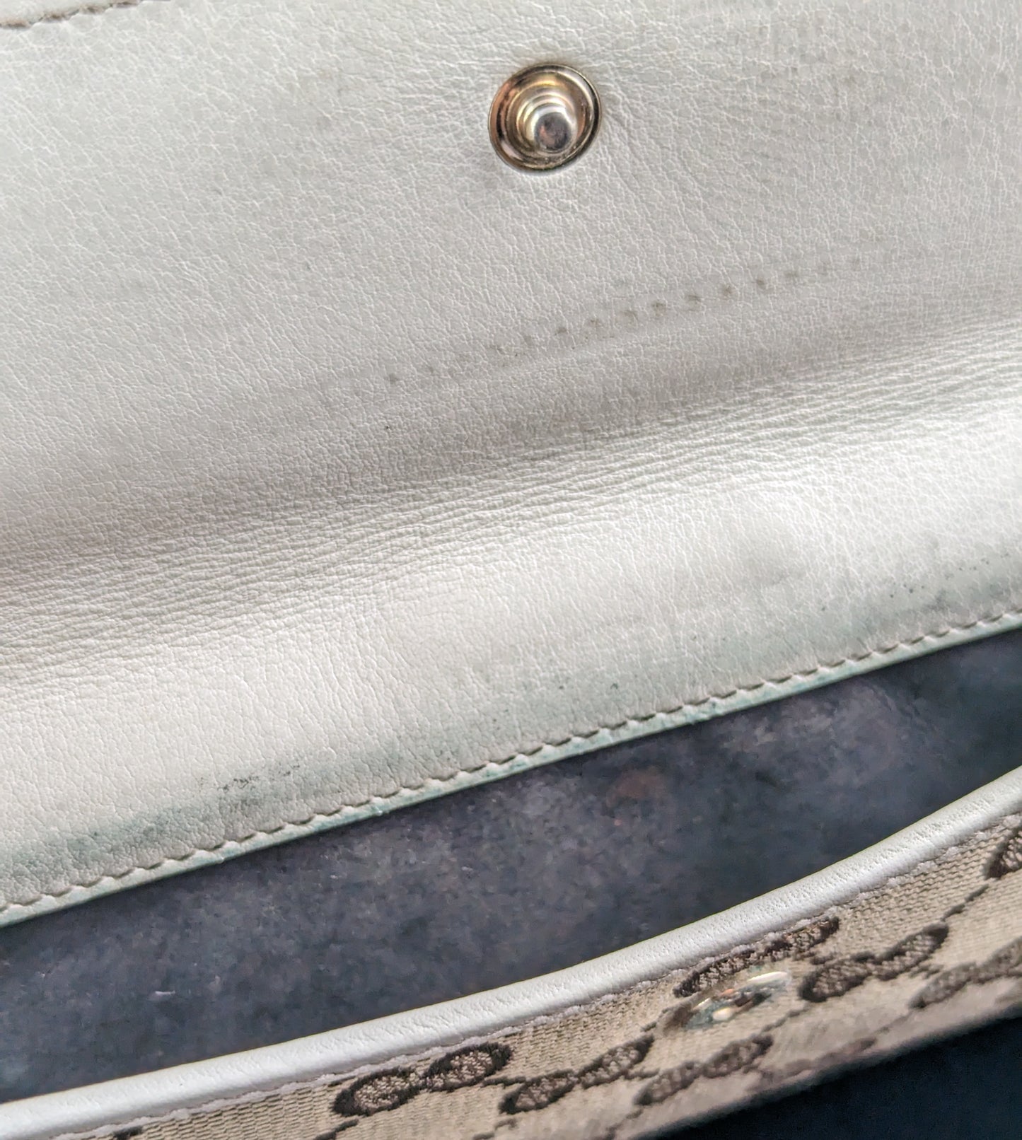 Vintage Gucci GG monogram ladies purse, wallet, Boxed