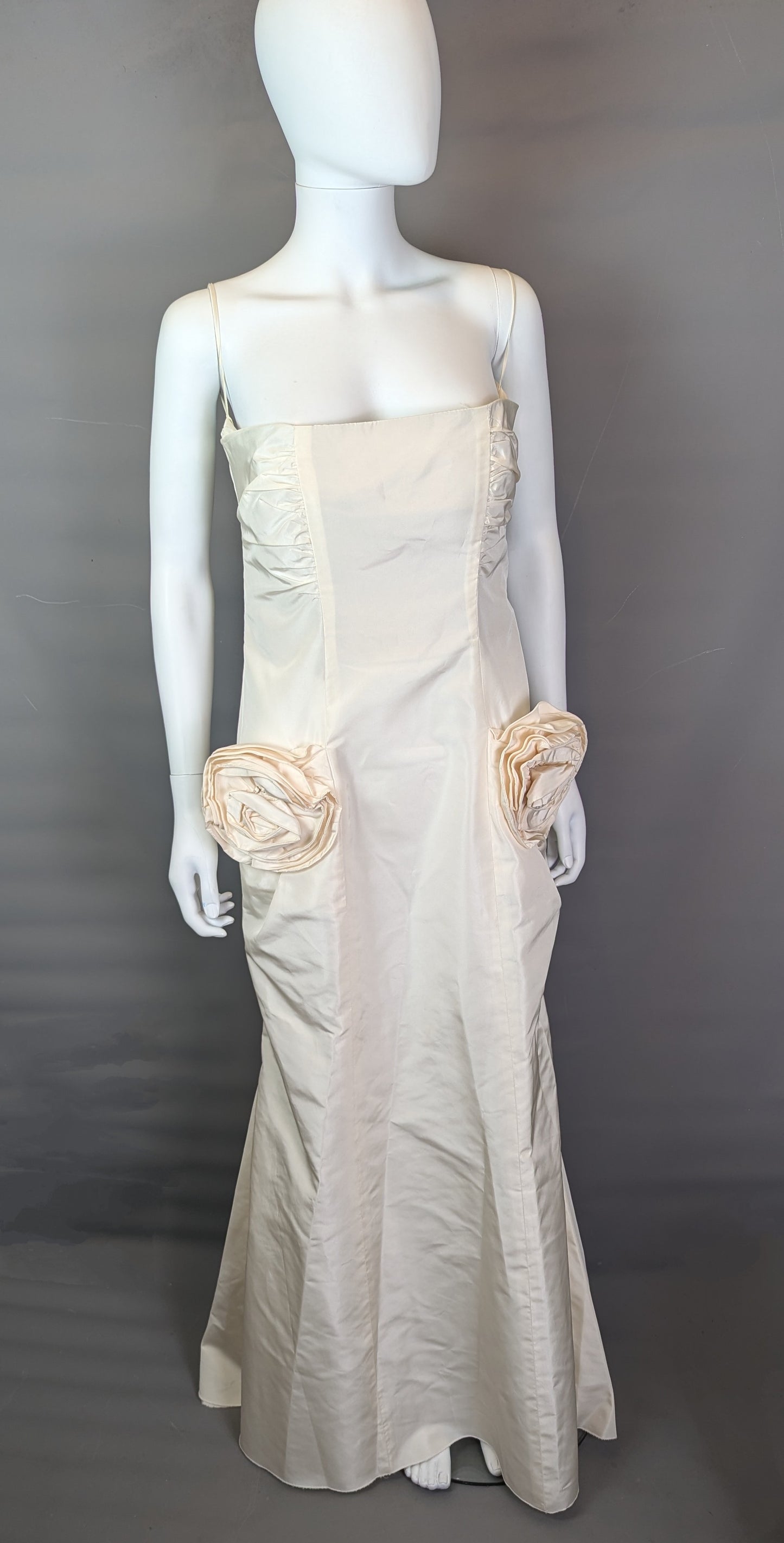 Vintage Valentino cream silk evening dress, prom, gown