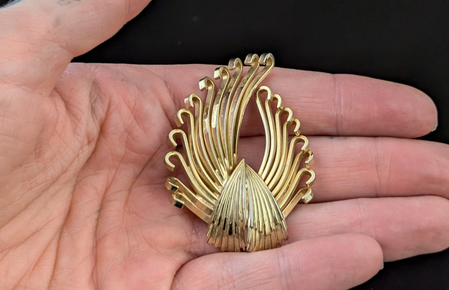 Vintage gold tone spray brooch, Kramer, Deco fan
