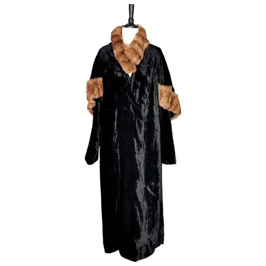 Vintage 1930s Black velvet opera coat, Mink trimmed