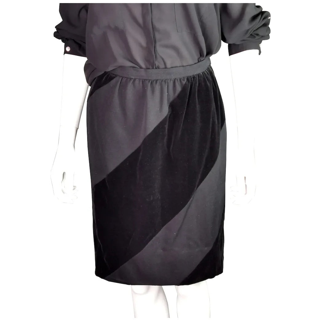Vintage Valentino black velvet skirt, Wool