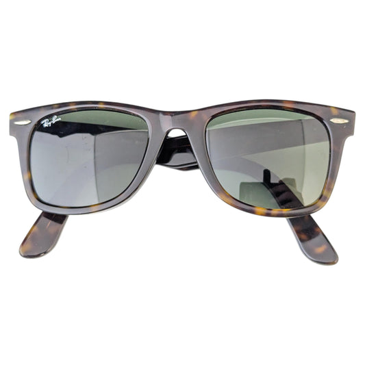 Vintage Ray-Ban Wayfarer sunglasses, cased