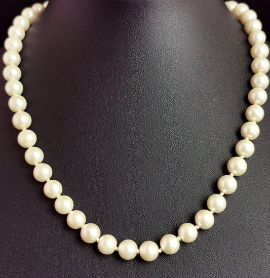 Vintage faux pearl necklace, single row, Chunky